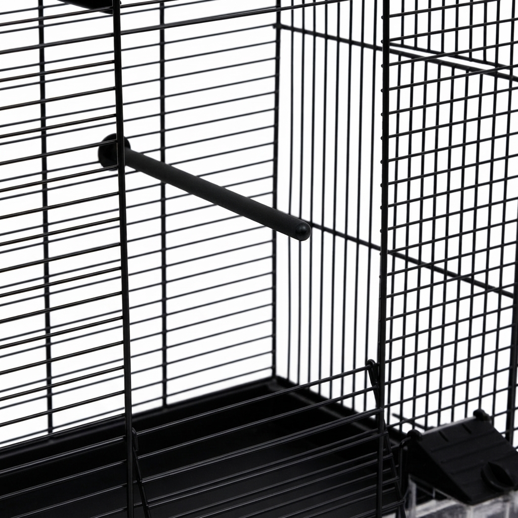 Nahaufnahme einer Sitzstange von Vogelkäfig Ula Schwarz für Wellensittiche & Kanarien mit Zubehör