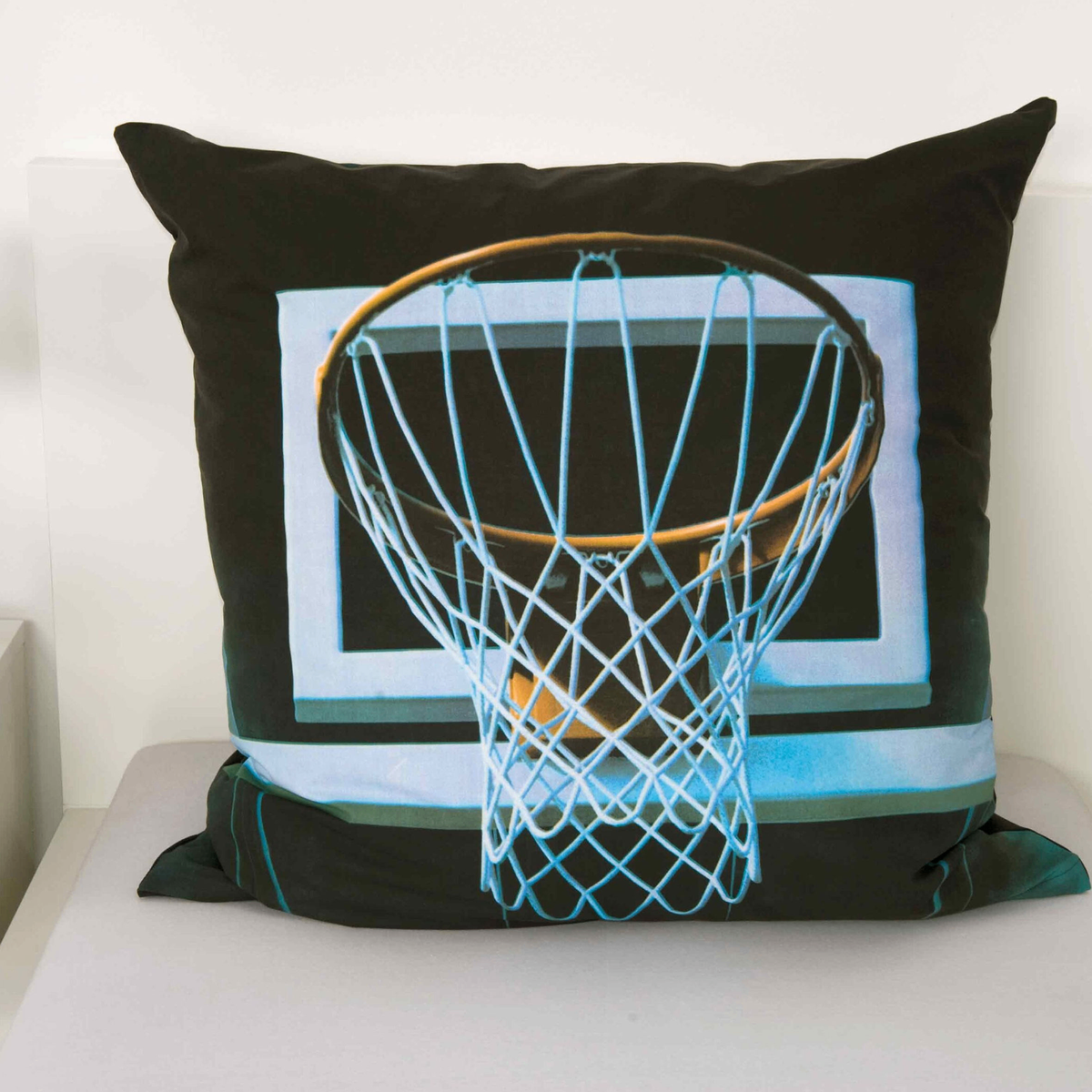 Nahaufnahme von der Rückseite vom Kopfkissen von der Herding Bettwäsche Basketball 135 x 200 cm 100% Baumwolle 2-teilig
