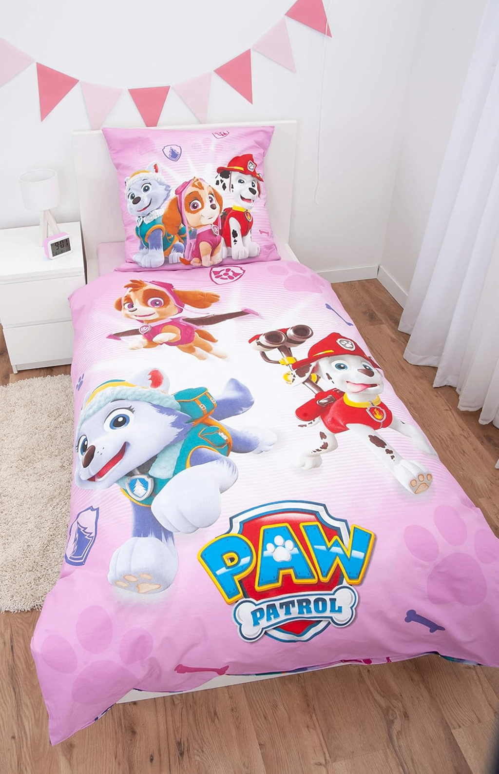 Ambiente Aufnahme vom Herding Bettwäsche Set Paw Patrol rosa 135 x 200 cm 100% Baumwolle in einem Bett
