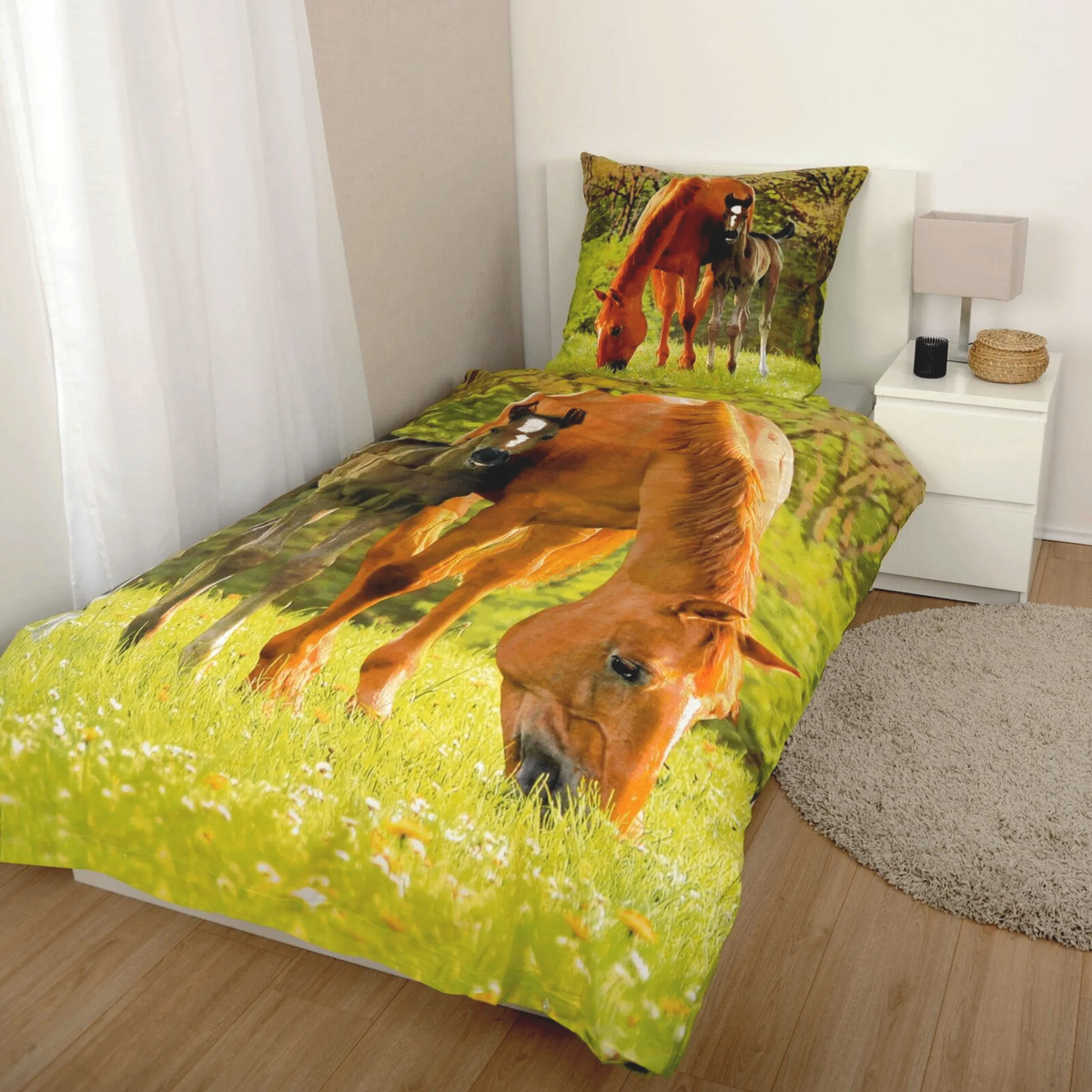 Ambiente Aufnahme von der Herding Bettwäsche Pferd mit Fohlen 135 x 200 cm 100% Baumwolle 2-tlg. in einem Bett