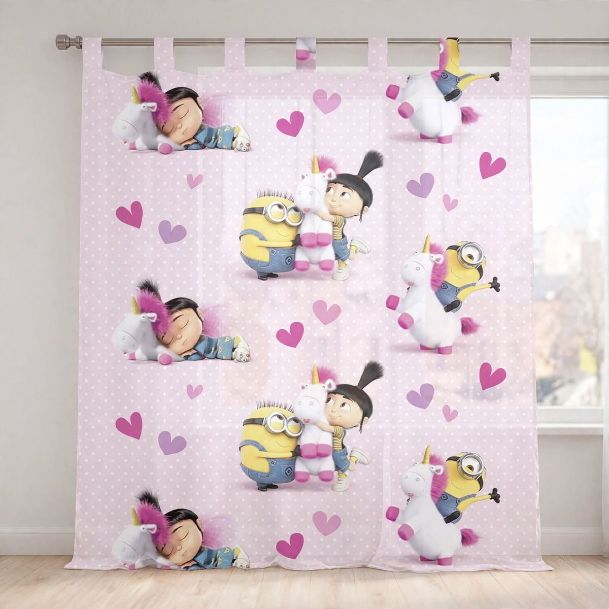 Ambiente Aufnahme von der Gardine Vorhang Fertiggardine Minions 140 x 160 cm