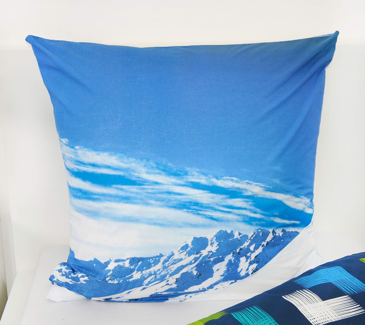 Nahaufnahme des Kopfkissens vom Herding Bettwäsche Set Skifahrer 2 tlg. 135 x 200 cm 100% Baumwolle