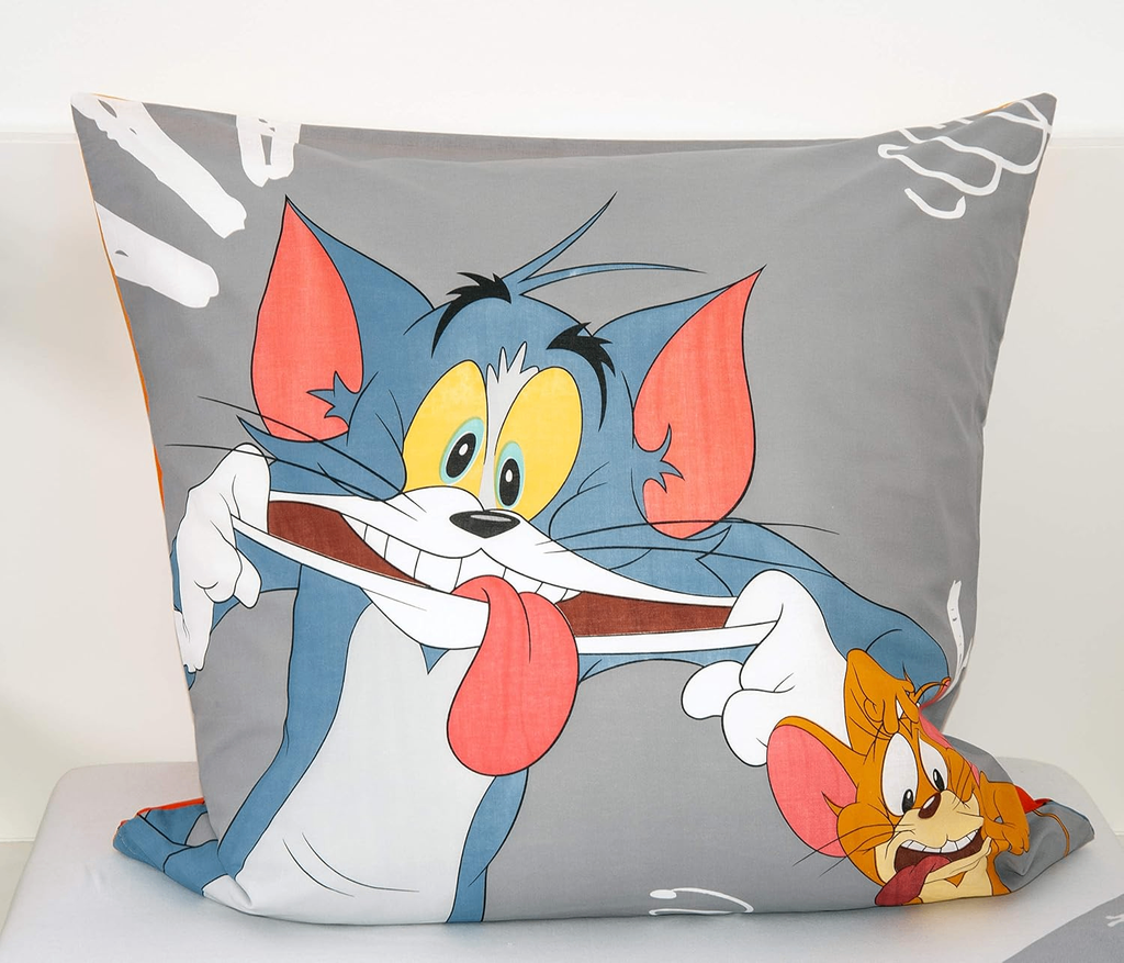 Nahaufnahme des Kopfkissens vom Herding Bettwäsche Set Tom and Jerry 2 tlg 135 x 200 cm 100% Baumwolle