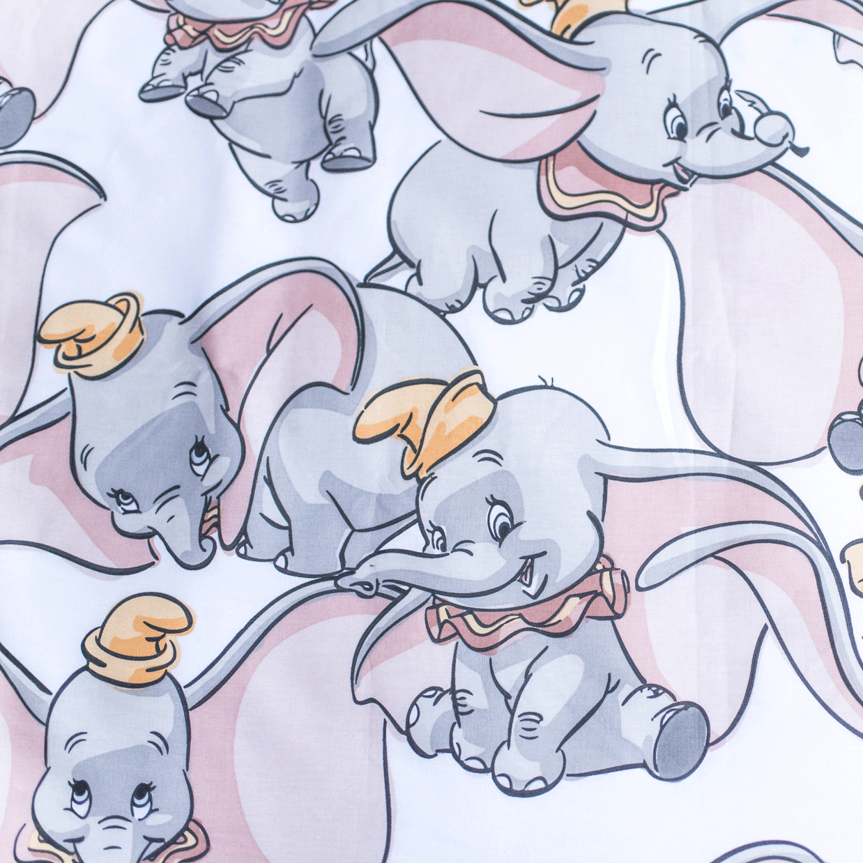 Nahaufnahme von der Rückseite von Disney Baby Bettwäsche Disney Dumbo 100 x 135 cm 100% Baumwolle
