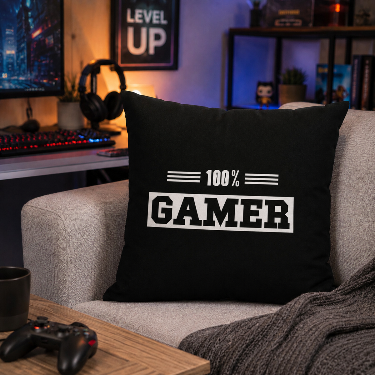 Ambiente Aufnahme von der Rückseite vom Kissen Kuschelkissen Dekokissen Gamer 40 x 40 cm auf einer Couch