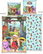 Freigestellte Produktansicht von der Vorderseite und Rückseite vom Dino Ranch Wende Bettwäsche Set 2tlg 135 x 200 cm 80 x 80 cm Baumwolle