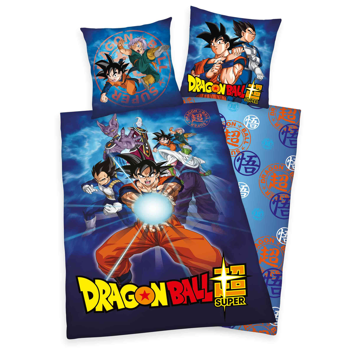 Freigestellte Produktansicht der Vorderseite und Rückseite vom Dragonball Wende Bettwäsche-Set 135x200 cm + 80x80 cm 100% Baumwolle
