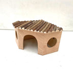 Hazelnut corner house for rabbits 42 cm 