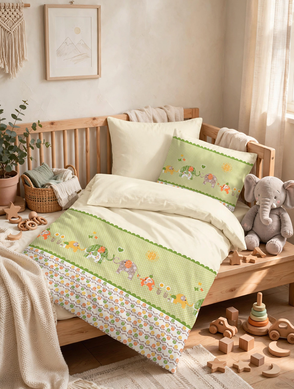 Baby Fein Biber Bettwäsche Tiere Safari 100x135 + 40x60 cm Flanell in einem mediterranen Kinderzimmer