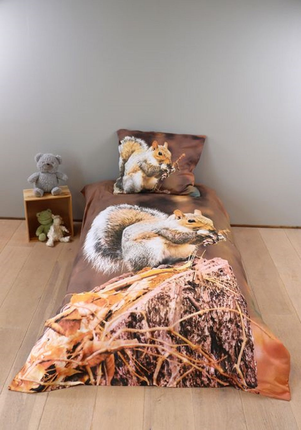 Bedding set with squirrels 135 x 200 cm 80 x 80 cm 100% cotton 