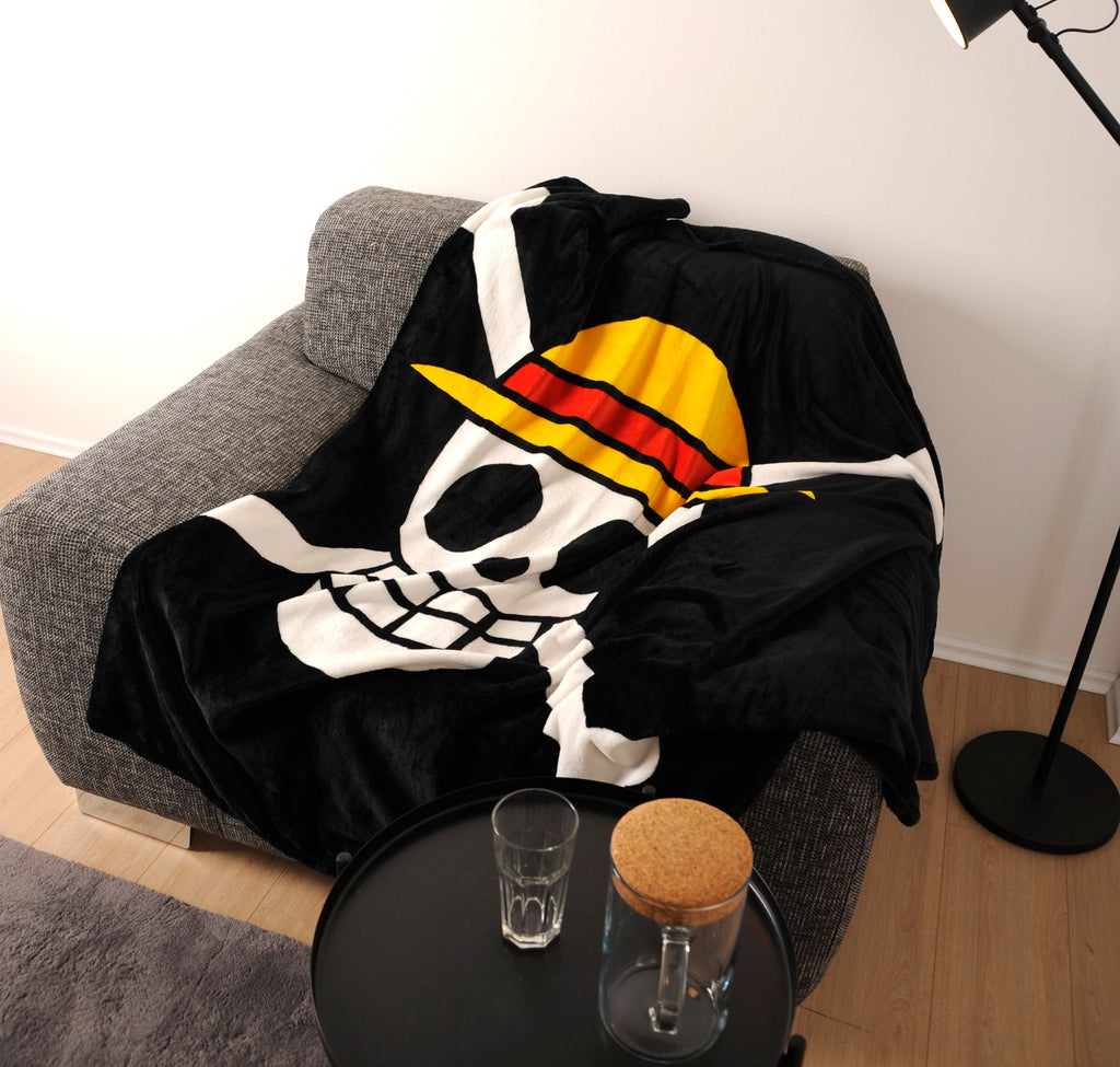 One Piece Flauschdecke Kuscheldecke 150 x 200 cm