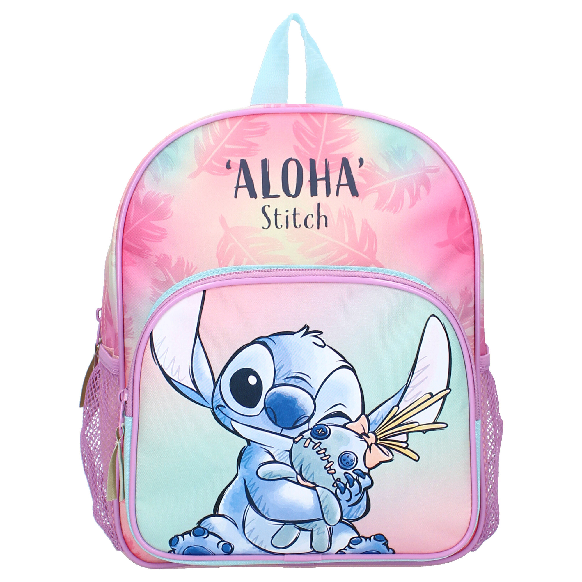 Die Frontalansicht des Disney Lilo und Stitch Kinderrucksacks. Das Design zeigt Stitch, der die Scrump Puppe umarmt, und den Schriftzug 'ALOHA' Stitch auf einem rosa-blau getönten Hintergrund.