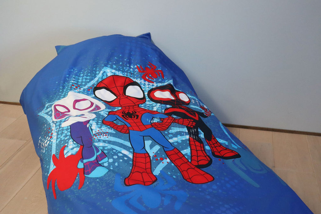 Spidey und seine Super-Freunde Wende-Bettwäsche Set 135 x 200 cm