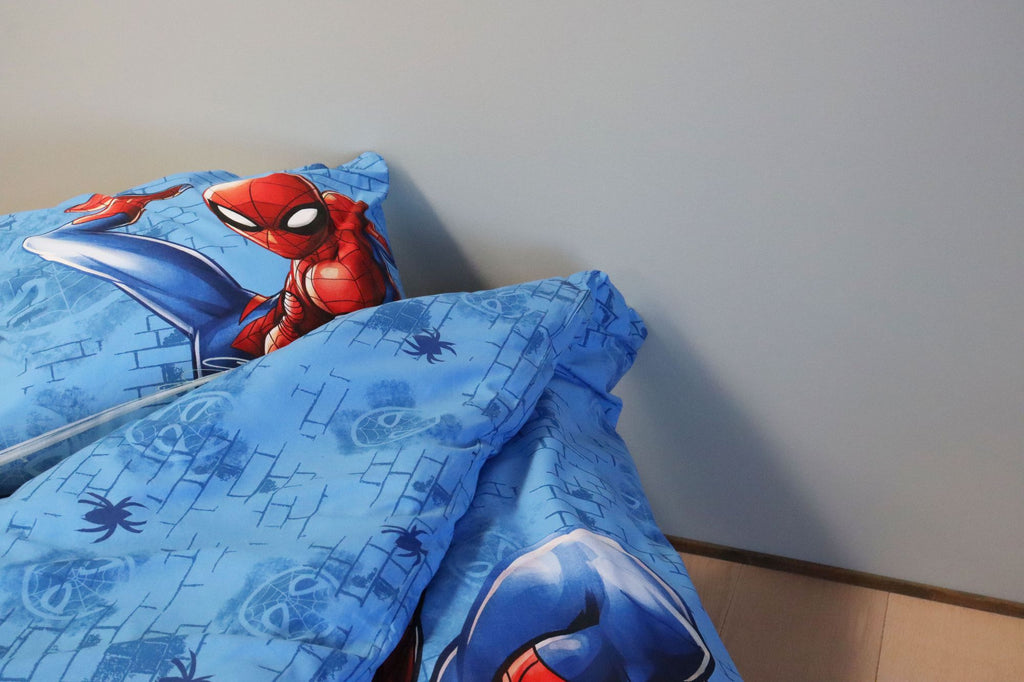 Marvel Spider-Man Wende-Bettwäsche Set "Action" 135x200cm 80x80cm