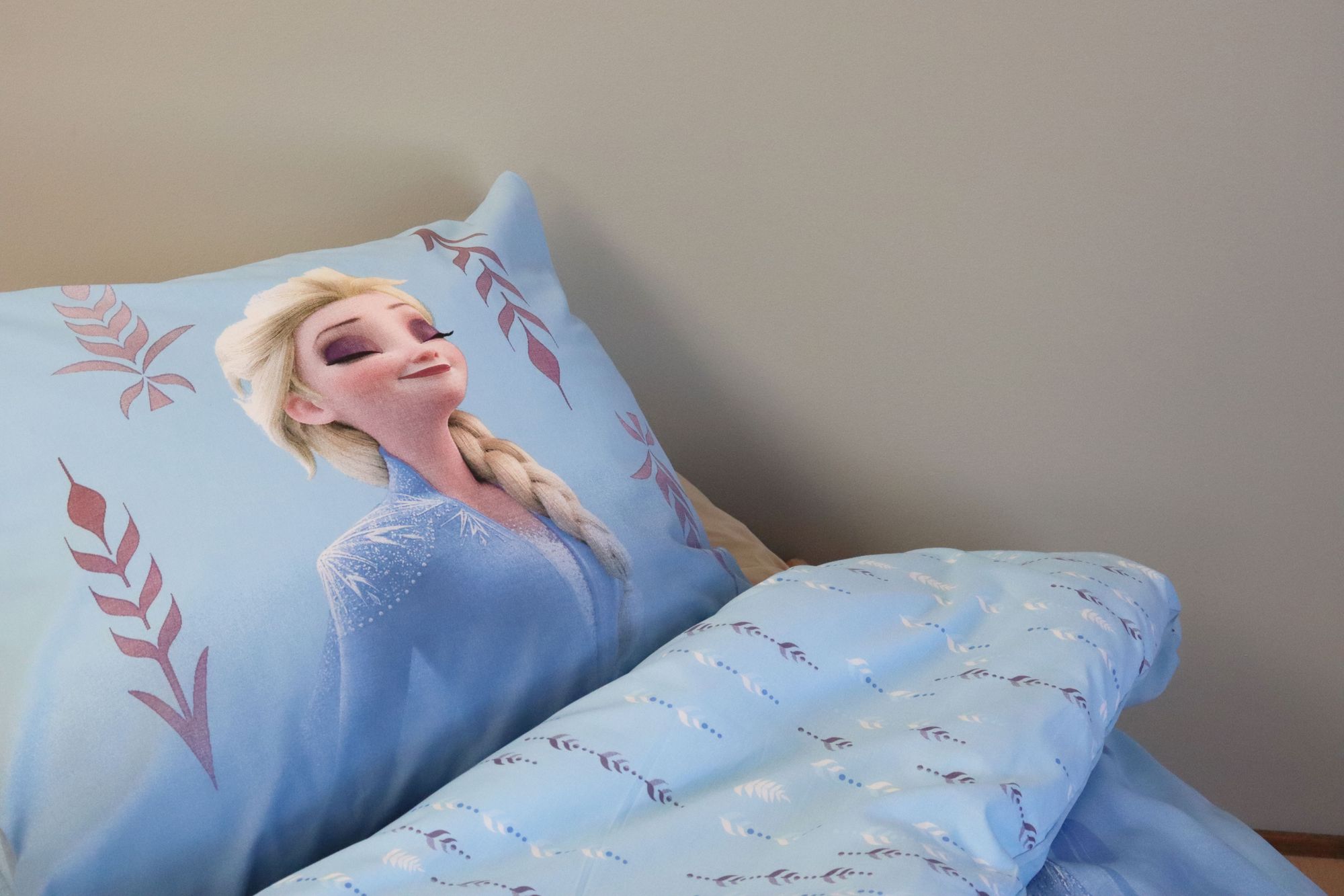 Disney Frozen Eiskönigin Bettwäsche Set Anna Elsa "True to Myself" 135x200cm