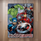 Avengers Superhelden Flauschdecke Wohndecke Flanell 110 x 150 cm auf Holzboden