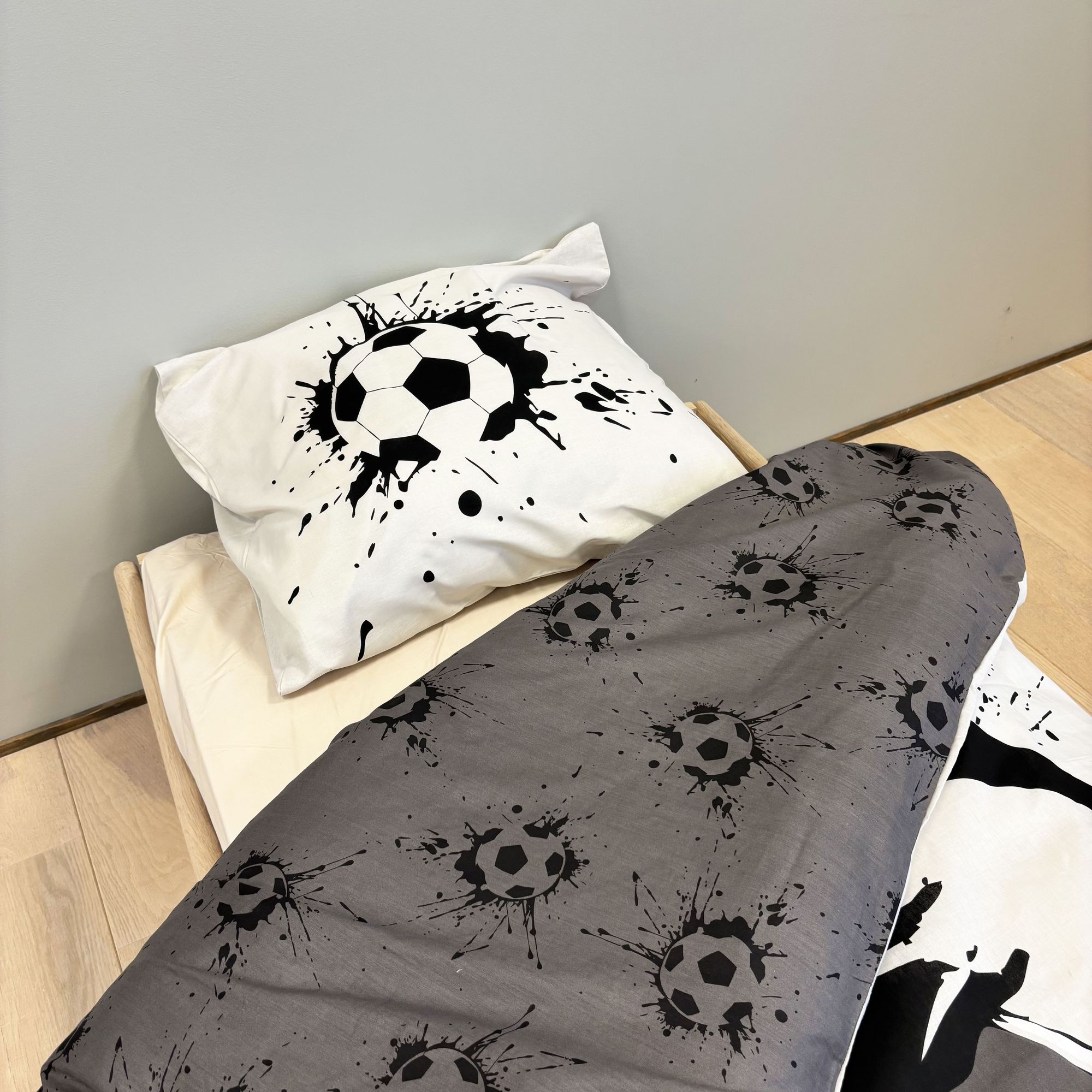 Football Player Bedding Set, Black and White, 135 x 200 cm, 100% Cotton