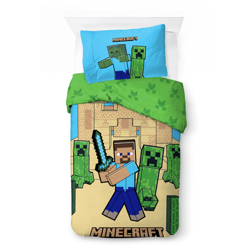 Minecraft Sand Castles Bettwäsche Set 2 tlg 135 x 200 cm Baumwolle Vorderseite und ein Teil der Rückseite. Steve, Creeper und eine Sandburg.