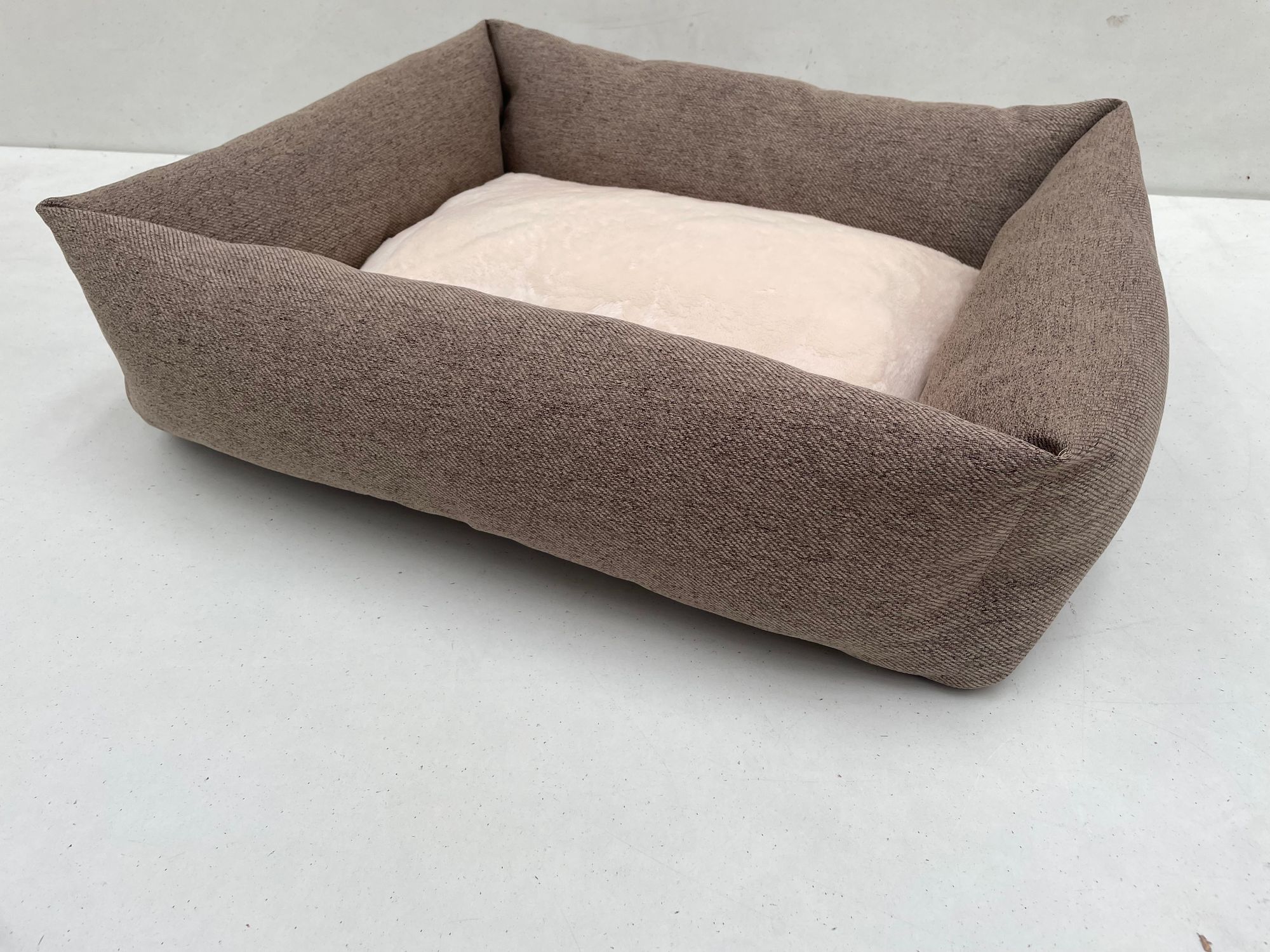 Hundebett Katzenbett / XL / Golden Brown