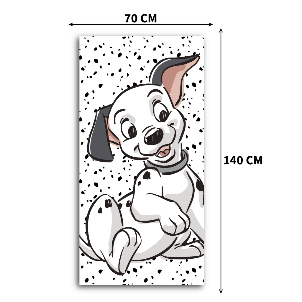 101 Dalmatiner Badetuch mit Maßangaben (70 cm Breite, 140 cm Länge). Das Design zeigt den Welpen Lucky auf einem weiß-schwarz gepunkteten Hintergrund.