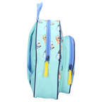 Seitenansicht eines türkis‑blauen Kinder‑Rucksacks mit zwei Fächern, gelben Zippern, Hunde‑Comicmotiv und kleiner Seitentasche.