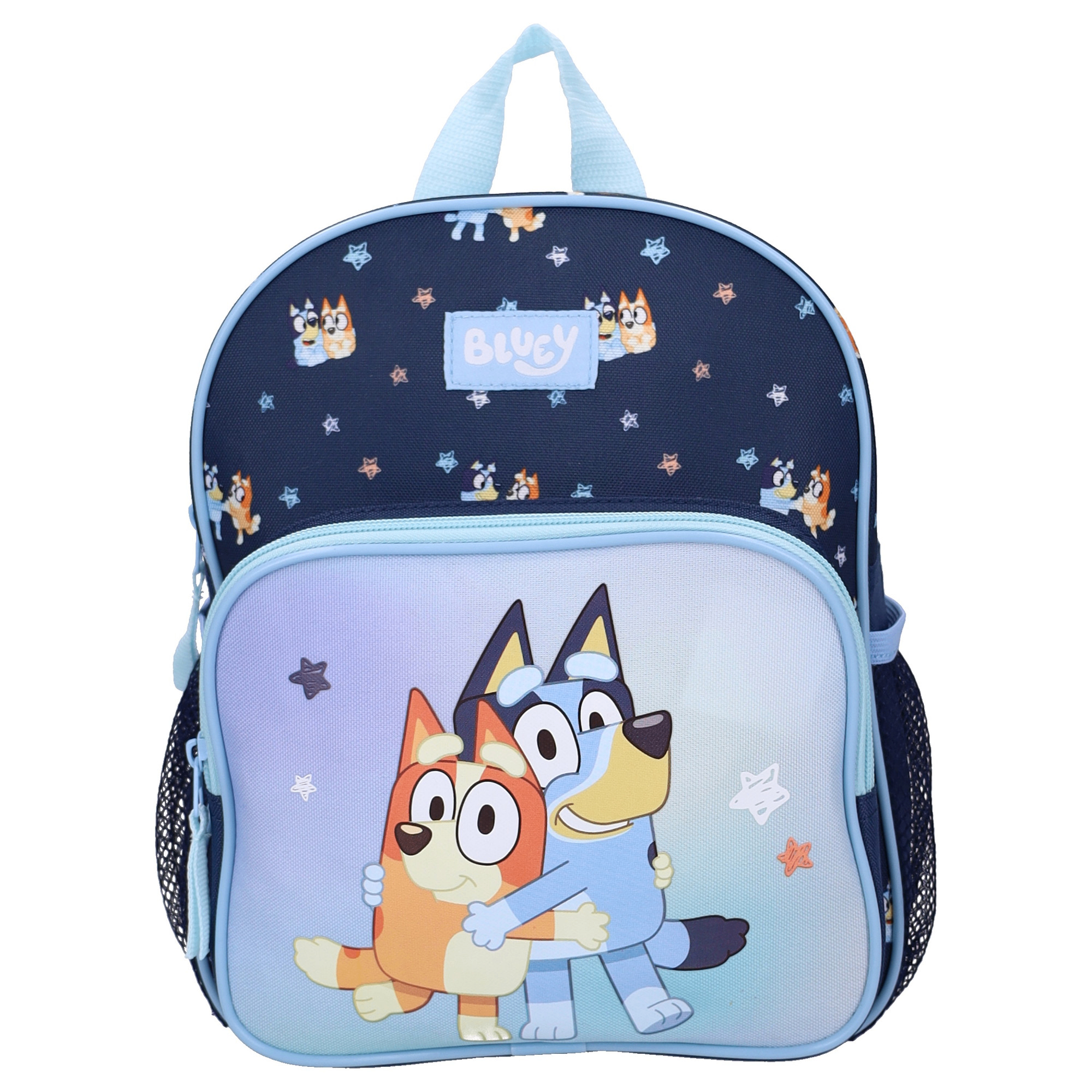 Frontansicht eines dunkelblauen Bluey‑Rucksacks mit Bluey und Bingo, Sternmustern, hellblauem Griff und Mesh‑Taschen.