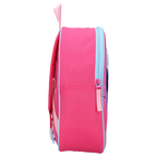 Seitenansicht des pinken Minnie Mouse Rucksacks zeigt das tiefe Hauptfach mit einem pinken Reißverschluss und einer rosa Stofflasche zum einfachen Öffnen.