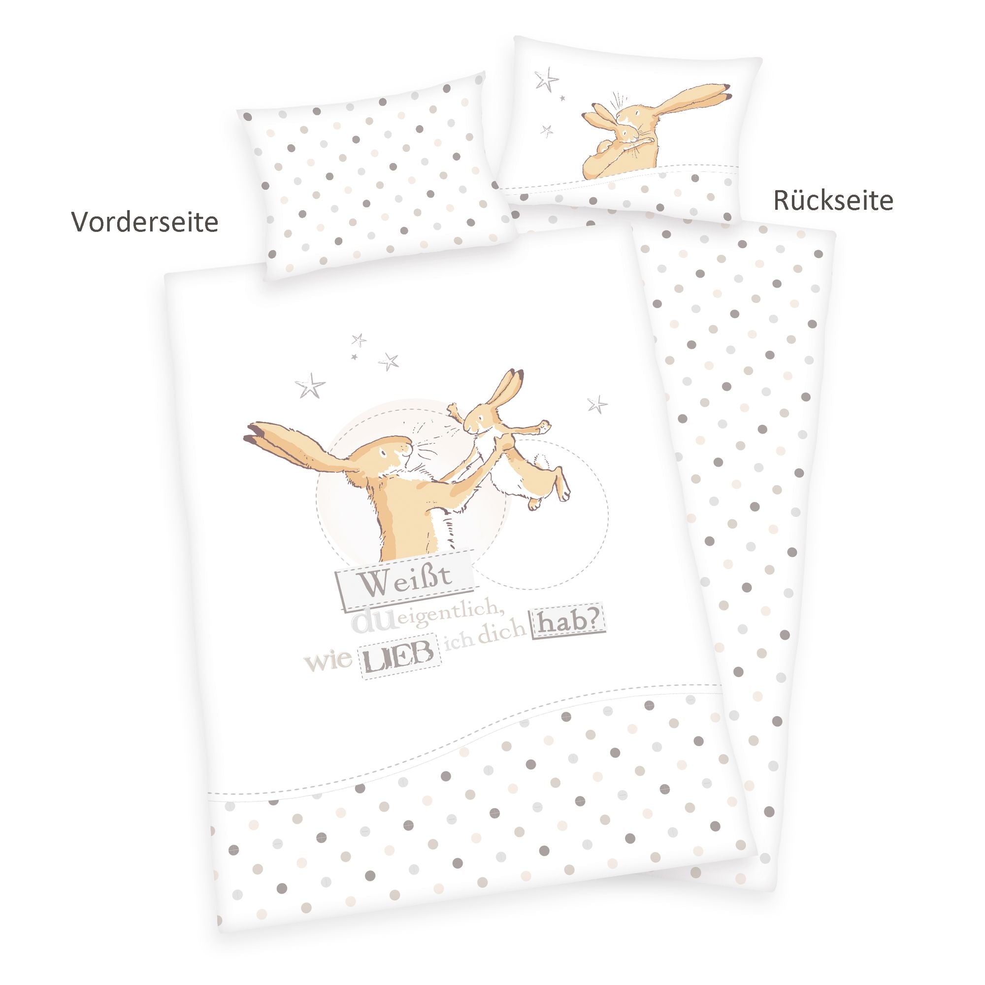 Produktübersicht der freigestellten Kinderbettwäsche mit Beschriftungen für Vorder- und Rückseite; veranschaulicht das Hasen-Motiv auf der Vorderseite der Decke und das Allover-Punktemuster der Rückseite sowie die beiden Kissenvarianten.