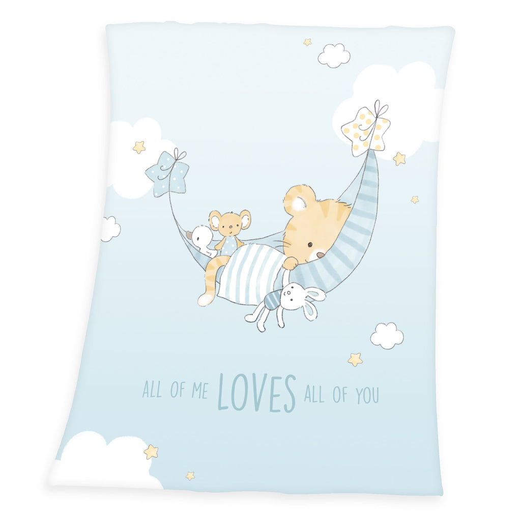 Produktansicht der hellblauen Babydecke freigestellt auf weißem Hintergrund; zeigt das vollständige Design mit dem schlafenden Tiger in der Hängematte und dem liebevollen Spruch in einer klaren, geraden Draufsicht.