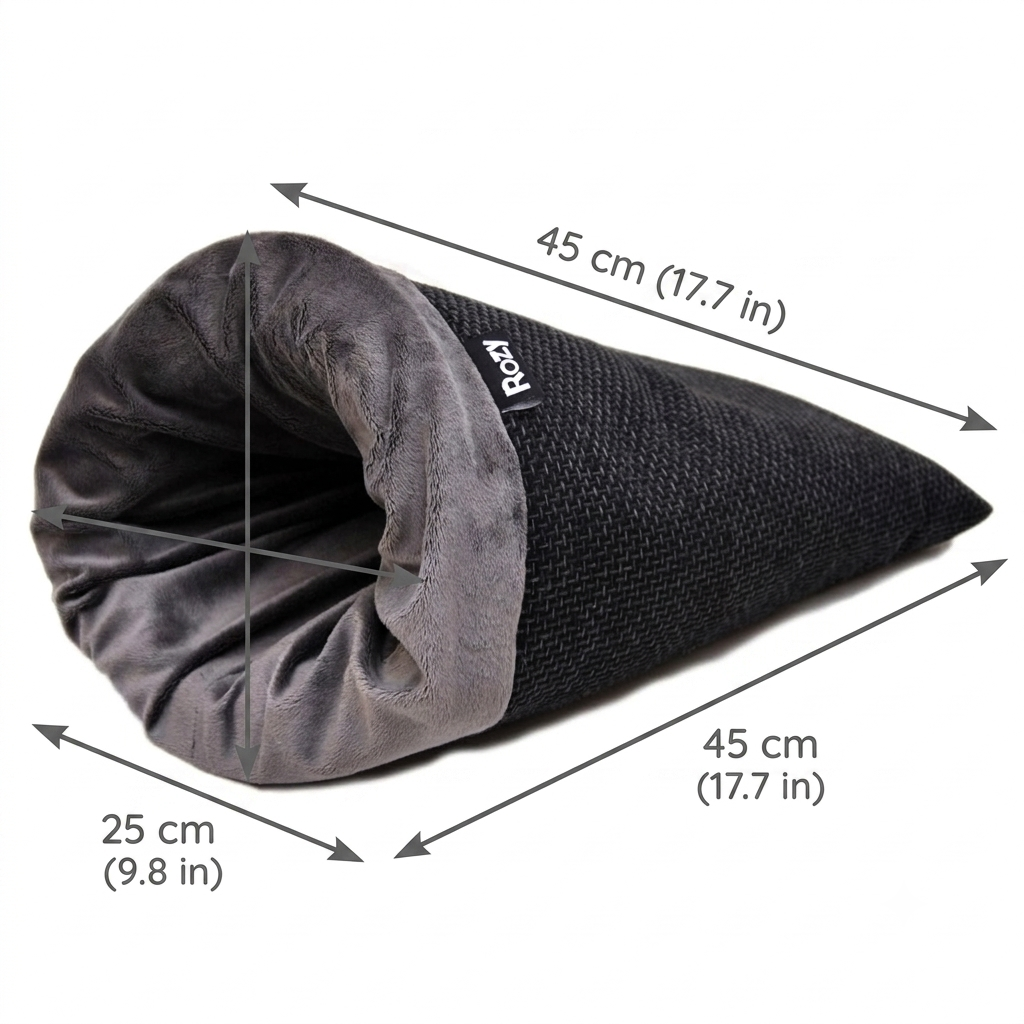 Produktgrafik mit Maßen des dunkelgrauen Kuschelsacks Rozy: Länge 45 cm, Breite und Höhe der Öffnung je 25 cm.