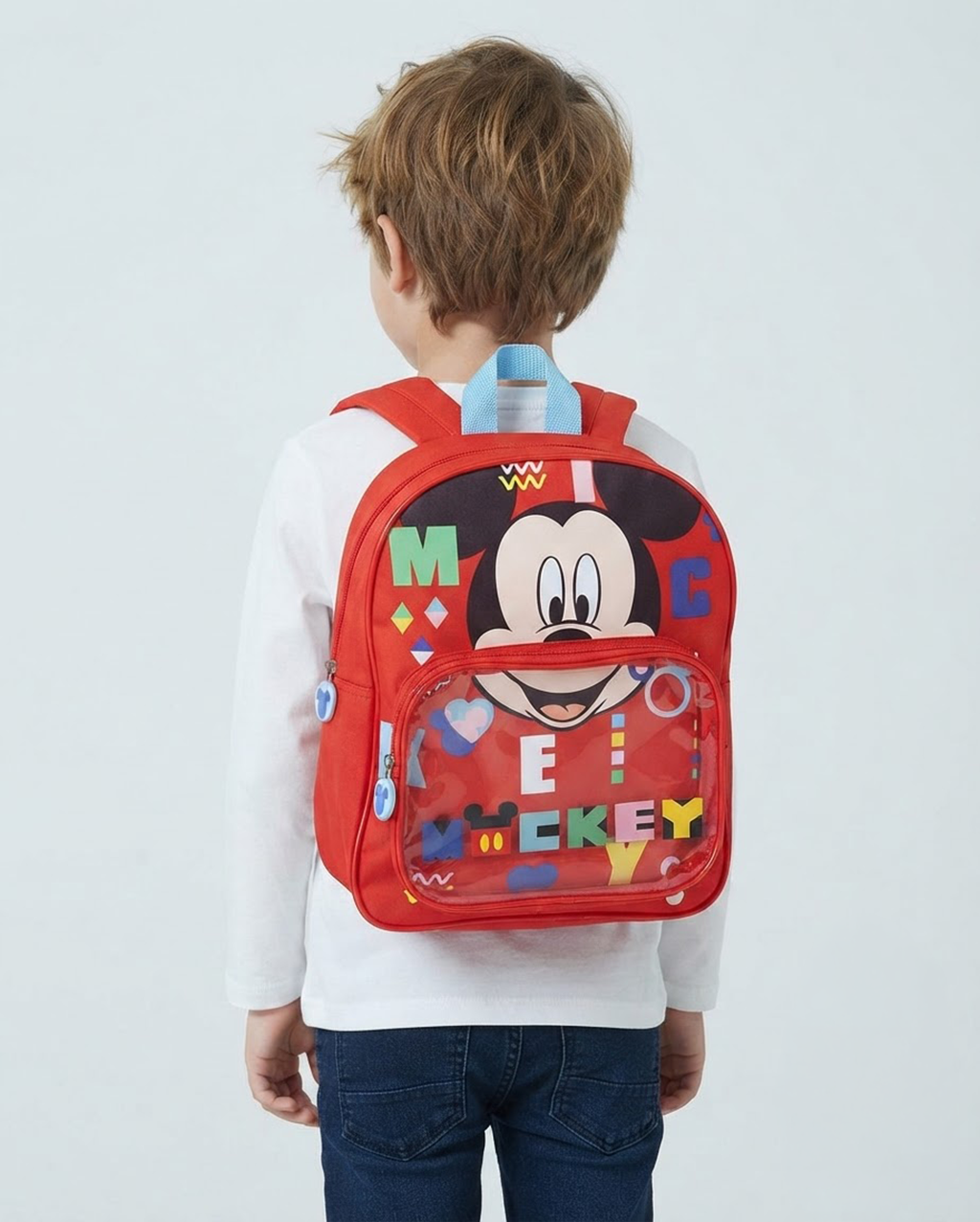 Disney Mickey Mouse Rucksack für Kinder Rot Vorschule Kindergarten auf dem Rücken eines Jungen