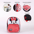 Infografik mit vier runden Detailbildern zu Schuleignung, Gummizippern, transparenter PVC-Tasche und verstellbaren Gurten über der Produktansicht.