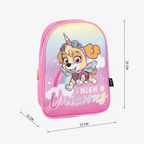 Produktgrafik des rosa-violetten Paw-Patrol-Rucksacks mit Skye-Motiv und Maßangaben zur Größe: Höhe 29 cm, Breite 22 cm und Tiefe 10 cm.