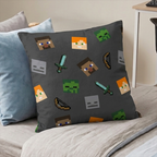Nahaufnahme der grauen Rückseite des Minecraft-Kissens mit Icon-Muster auf einem gemachten Bett.