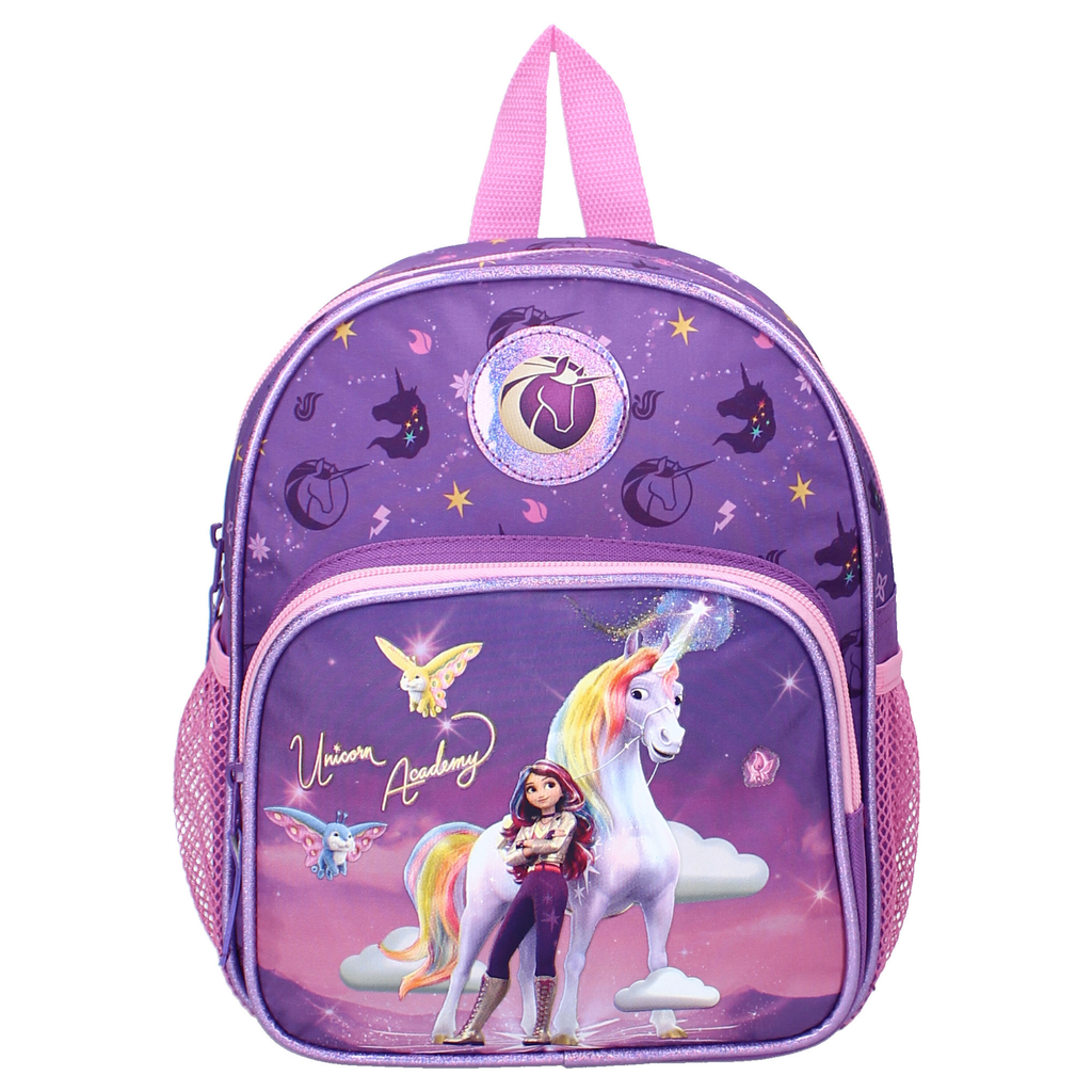 Frontalansicht des lila Unicorn Academy Rucksacks mit Sophia- und Wildstar-Motiv auf der Vortasche.