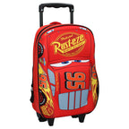 Die Vorder- und Seitenansicht des roten Cars 3D Trolley Rucksack Piston Cup Kinder-Trolleys Rot 38 cm mit markanten Flammen-Applikationen.