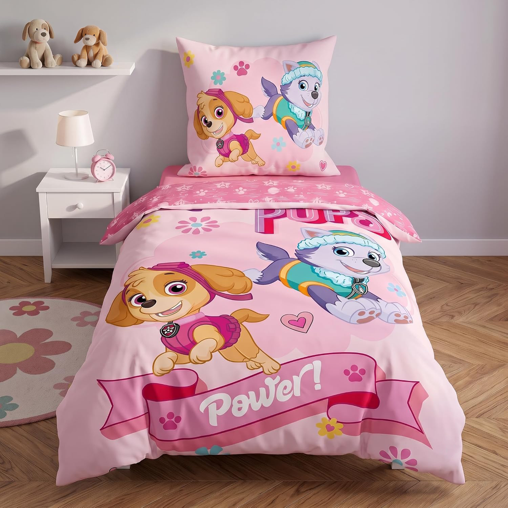 Ambiente Aufnahme vom Paw Patrol Skye Everest Bettwäsche Set 2tlg 135x200 cm 100% Baumwolle in einem Bett