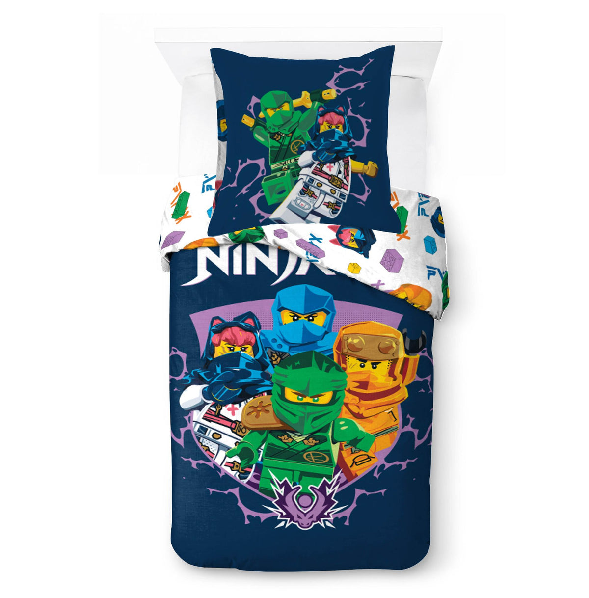 Freigestellte Produktansicht von der Lego Ninjago Training Bettwäsche 135x200 cm + 80x80 cm 100% Baumwolle