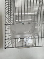 Nahaufnahme von einem Napf von Vogelkäfig groß mit Ständer Chrom/Weiß für Sittiche 56x33x57 cm